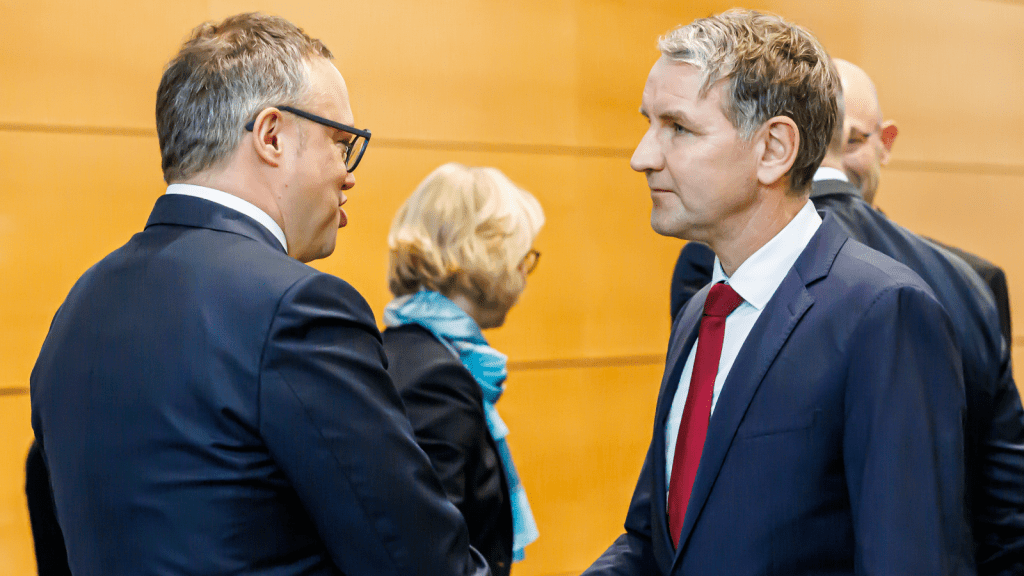 Das aktuelle Bild hat keinen Alternativtext. Der Dateiname ist: Hoecke-Voigt.png