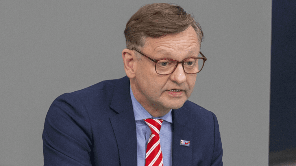 Das aktuelle Bild hat keinen Alternativtext. Der Dateiname ist: Gottschalk.png